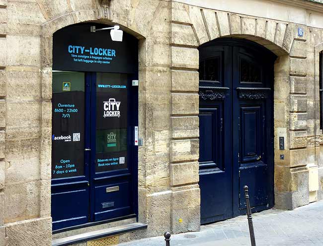 City locker Paris Store your luggage