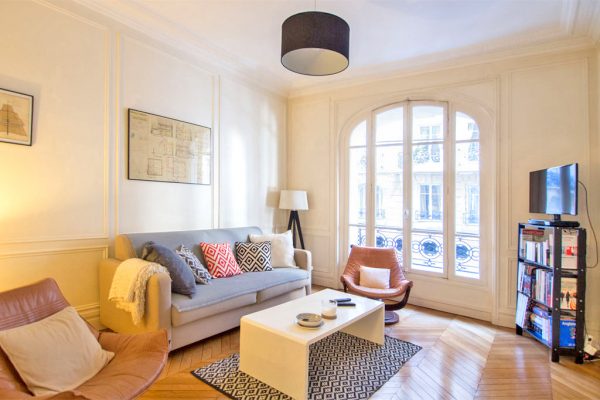 If you want to live in this amazing area of Paris, check out our apartments in the 16th arrondissement of Paris!