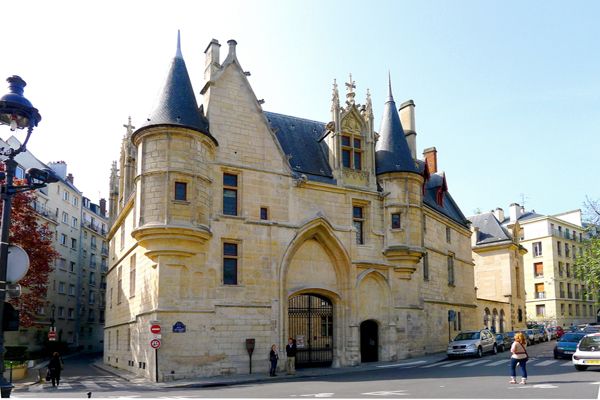 Bibliothèque Forney